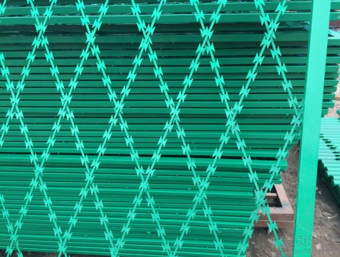 1566565490549130.png 護欄網,市政護欄網,欄網廠家