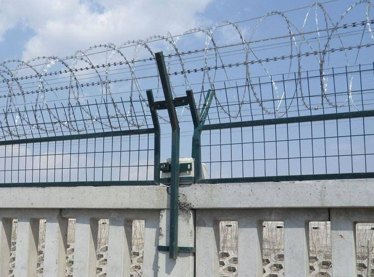 鐵路防護柵欄 鐵路防護柵欄