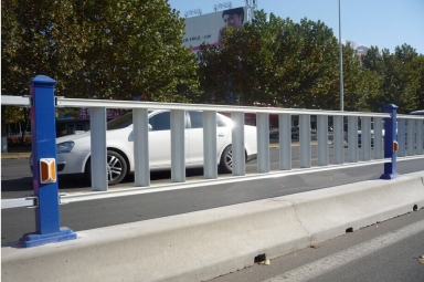 市政護欄網價格